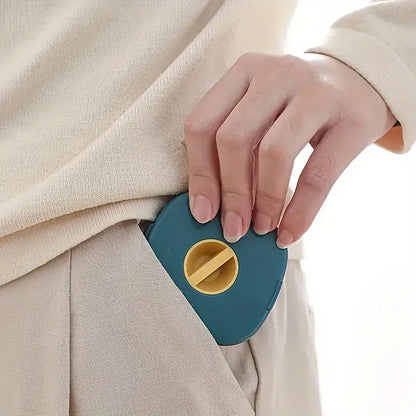 Portable Retractable Wire Winder Storage Box – Compact Travel Cable Organizer for Data, Mouse & Headphone Cables