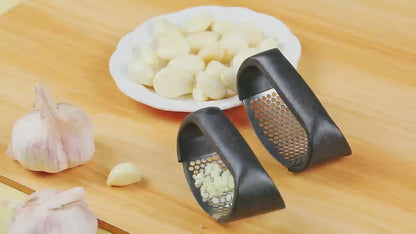 Stainless Steel Garlic Press Crusher – Manual Garlic Mincer & Chopper Tool